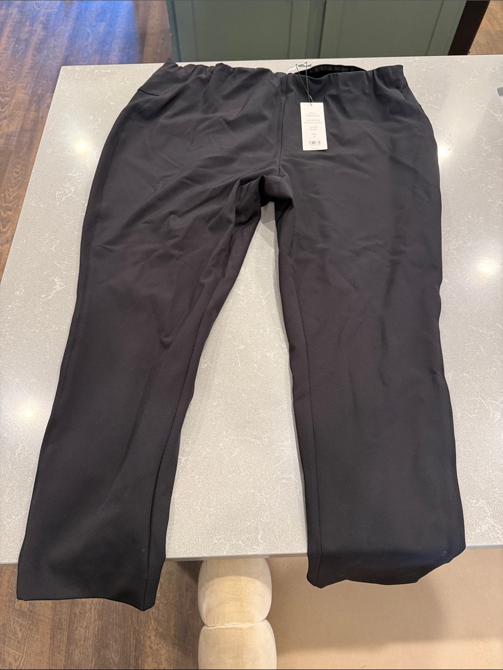 Veronica Beard Black Cropped Pull-On Pants